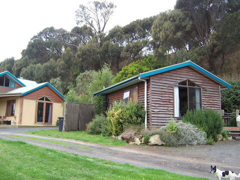 Eastern Reef Cottages - QLD Tourism 2