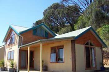 Eastern Reef Cottages - QLD Tourism 3