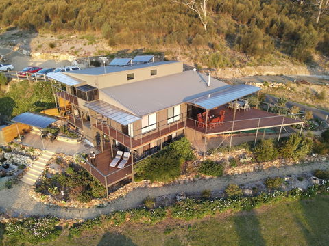Storm Bay B&B - Queensland Tourism 3