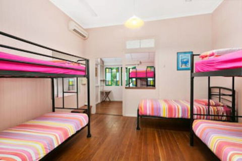 Dreamtime Travellers Rest Guest House - QLD Tourism 0