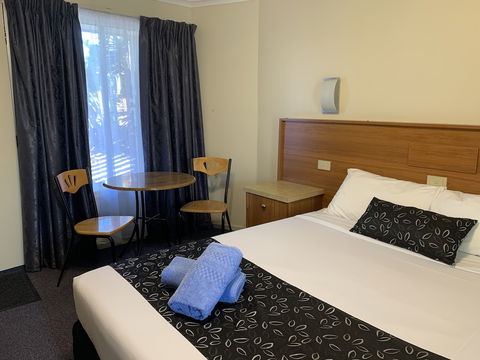 Anchor Belle Motel - QLD Tourism 5