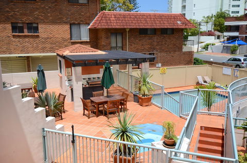 Santa Fe Apartments - QLD Tourism 1