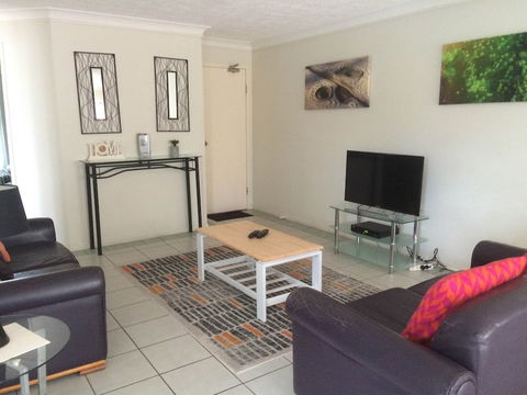 Santa Fe Apartments - QLD Tourism 4