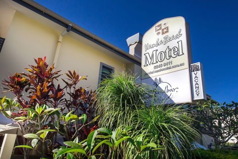 Yamba Beach Motel - Queensland Tourism 5