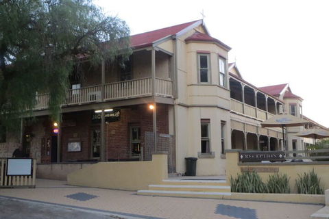 Priory Resort Hotel - Queensland Tourism 3