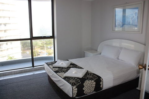 Burleigh Gardens North Hi-Rise - Queensland Tourism 4