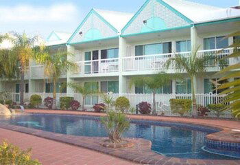 Reef Adventureland Motor Inn - Queensland Tourism 3