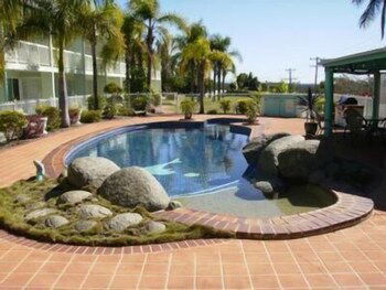 Reef Adventureland Motor Inn - Queensland Tourism 4