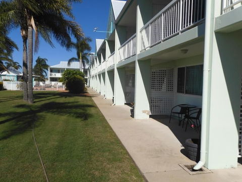 Reef Adventureland Motor Inn - Queensland Tourism 1