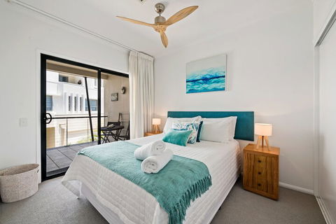 Papillon Coolum - Queensland Tourism 1