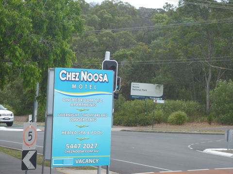 Chez Noosa Resort Motel - Queensland Tourism 3
