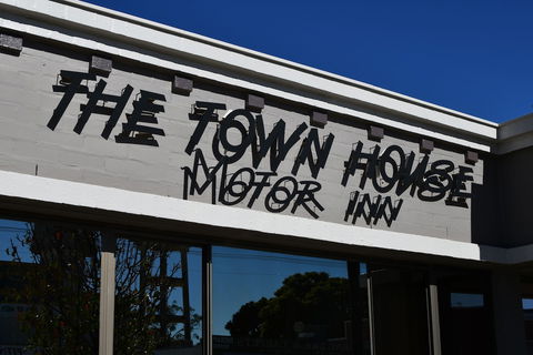 The Town House Motor Inn - QLD Tourism 5