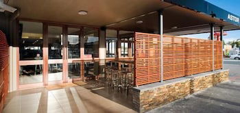 The Astor Hotel Motel - QLD Tourism 0