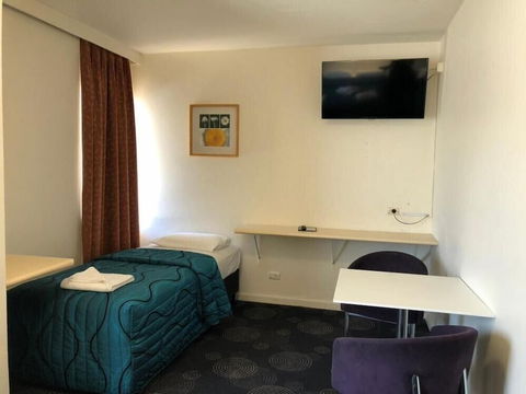 The Astor Hotel Motel - QLD Tourism 2