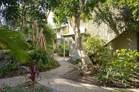 The Retreat Beach Houses - Queensland Tourism 0