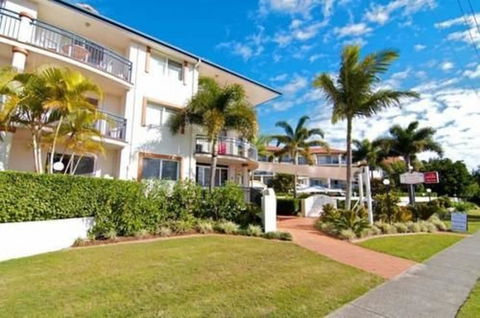Blue Water Bay Luxury Villas - QLD Tourism 2