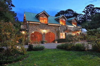 Mary Card's Coach House - Queensland Tourism 0