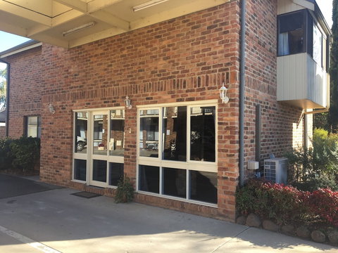 Paddle Wheel Motel - Queensland Tourism 1