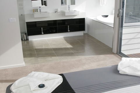 104 On Merri Apartments - QLD Tourism 5