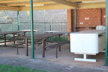 Peak Hill Golden Peak Budget Motel - Queensland Tourism 1