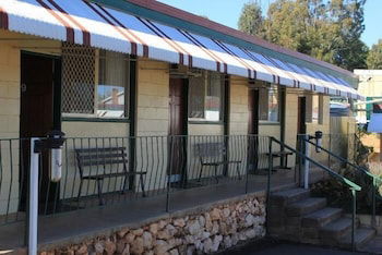 Peak Hill Golden Peak Budget Motel - Queensland Tourism 0