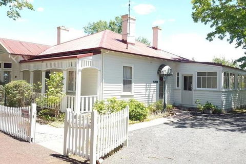 Ross B&B Accommodation - QLD Tourism 1