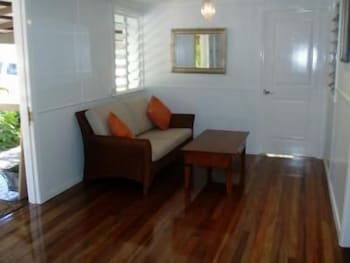 Hillcrest Guest House Cooktown - Queensland Tourism 0