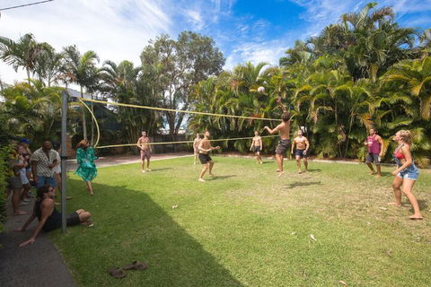 Backpackers Holiday Village - Queensland Tourism 5