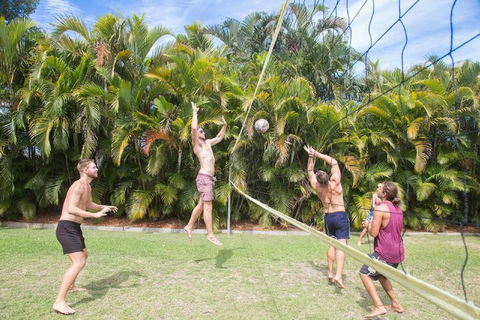 Backpackers Holiday Village - Queensland Tourism 7
