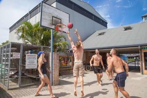 Backpackers Holiday Village - Queensland Tourism 6