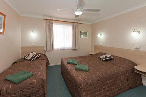 Abraham Lincoln Motel - QLD Tourism 2