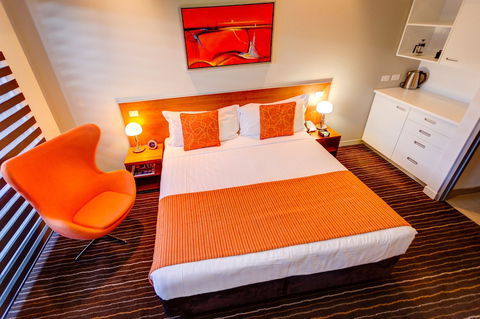 Mantra Charles Hotel - Queensland Tourism 1