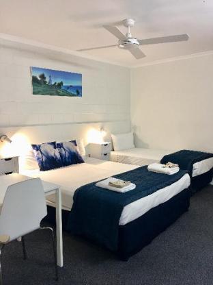 Blue Water Motel - Queensland Tourism 6