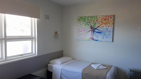 The Menai Hotel Motel - Queensland Tourism 6