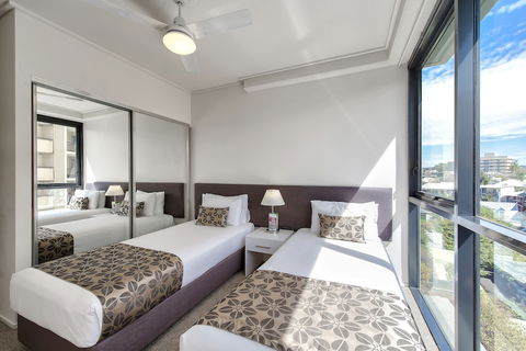 Flynn Brisbane - QLD Tourism 4