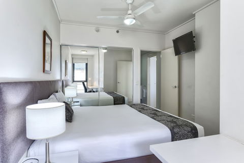 Flynn Brisbane - QLD Tourism 5