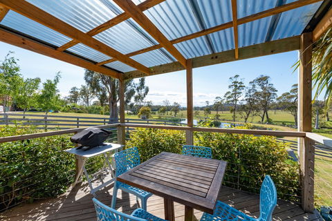 Hazelcreek Cottages - QLD Tourism 6
