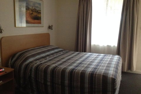 All Seasons Motor Lodge - Queensland Tourism 5