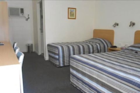 All Seasons Motor Lodge - Queensland Tourism 4