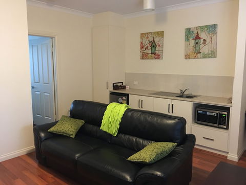 Hahndorf Oak Tree Cottages - Queensland Tourism 4