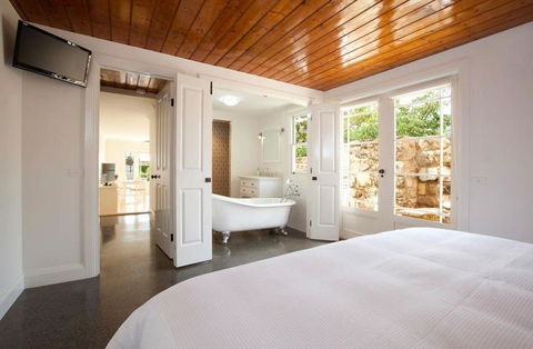 Apartment 35 - QLD Tourism 5