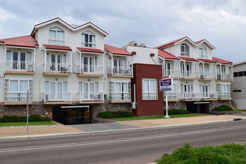 The Jetty Resort - QLD Tourism 2