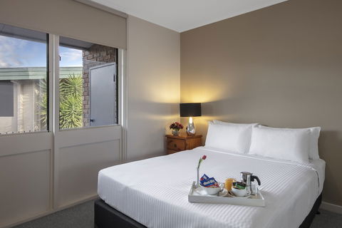 Dorset Gardens Hotel - Queensland Tourism 2