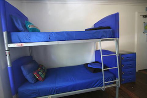 Original Backpackers - Queensland Tourism 5