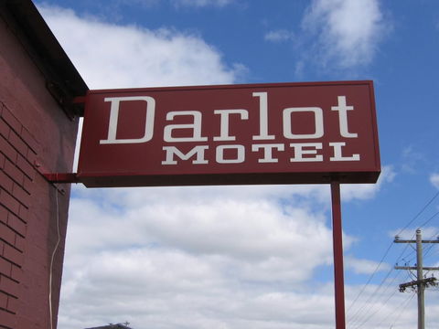 Darlot Motor Inn - QLD Tourism 0