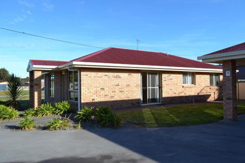 All Inn Strahan Holiday Units - QLD Tourism 2