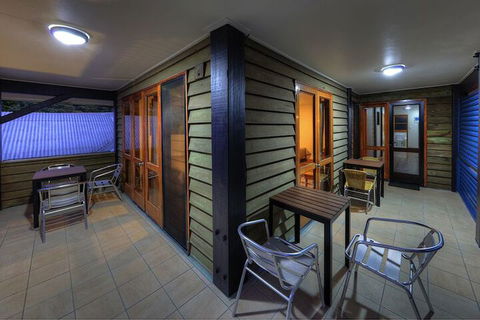 Fraser Island Retreat - Queensland Tourism 2