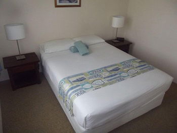 Pelican Shore Villas - QLD Tourism 2