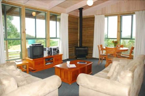 Shearwater Cottages - Queensland Tourism 5
