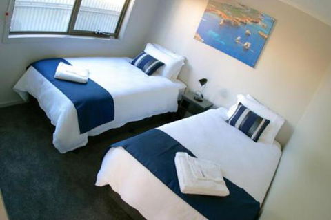 Bay Of Islands Apartments - QLD Tourism 5